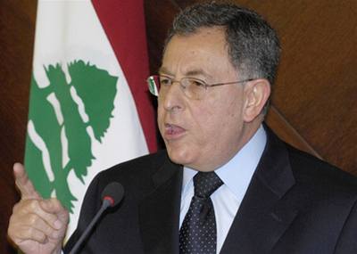 Libanonský premiér Fuád Siniura bhem své sobotní veejné reakce