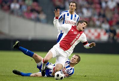 Ajax bude hrát jen ped domácími píznivci.