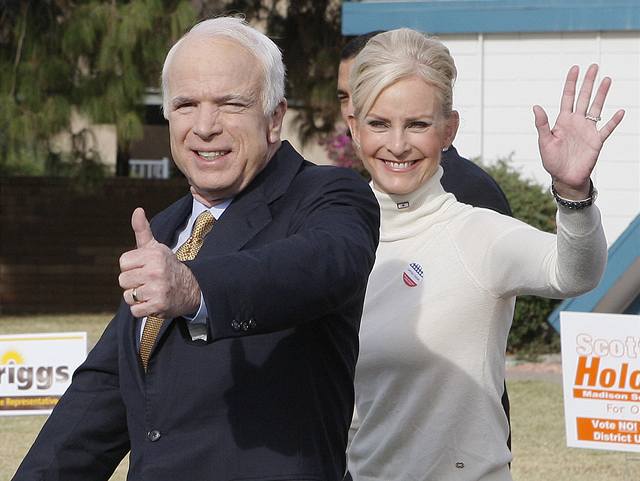 John McCain s manelkou