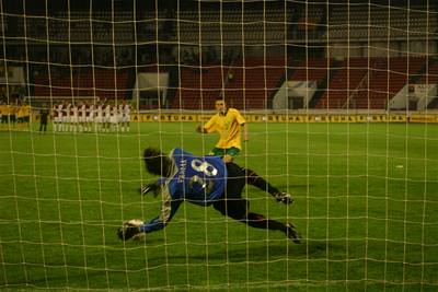 Slavia loni proti ilin v pedkole Ligy mistr uspla a na penalty.