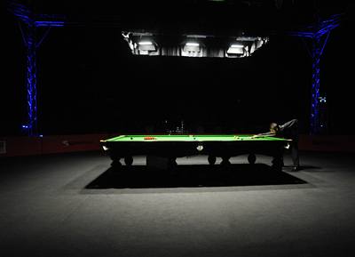 Mistr svta ve snookeru Ronnie O´Sullivan pi snookerové exhibici. 