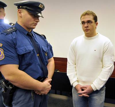 K trestu odntí svobody v délce 17,5 roku byli odsouzeni osmadvacetiletá Michaela Karbanová a její o rok mladí manel Filip (vpravo)