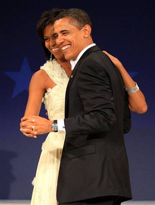 Barack Obama taní se svojí enou Michelle na inauguraním plese.