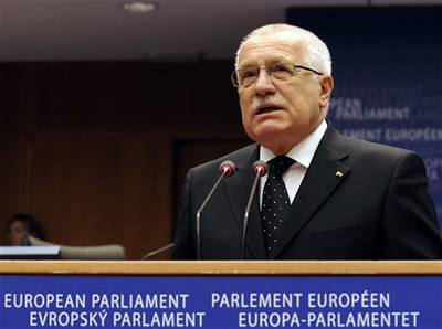 esk prezident Vclav Klaus vystoupil na zasedn Evropskho parlamentu v Bruselu. Ve svm projevu oste kritizoval souasnou podobu EU.