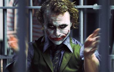 Zesnulý herec Heath Ledger, který ztvárnil postavu Jokera ve filmu Temný rytí. 