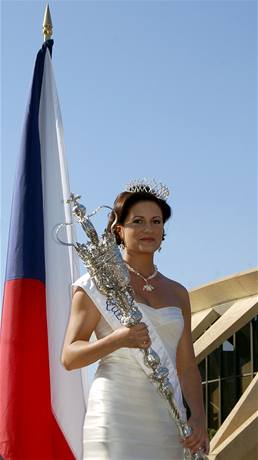 M. Dvoáková, kapitánka eské armády a královna festivalu.