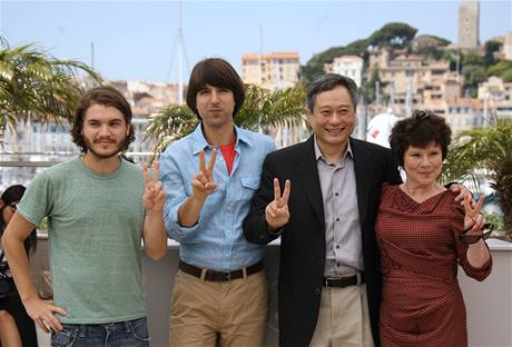 Emile Hirsch, Demetri Martin, raisér Ang Lee a Imelda Stauntonová v Cannes.