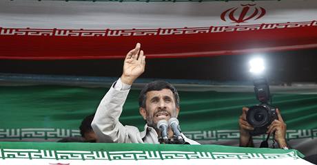 Mahmud Ahmadíneád pi povolebním projevu