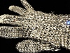 Michael Jackson. Jacksonova rukavice posázená drahokamy.