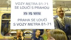 U vjezdov hrany stanice Luiny hodili neznm vandalov nkolik plechovek s barvami na pijdjc sovtskou soupravu metra 81-71, kter 2. ervence naposledy vyjela s cestujcmi na tra 