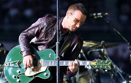 Bono a jeho zelený Gretsch
