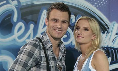 eskoslovenská SuperStar, reality show televize Nova - moderátoi Leo Mare a Adela Banáová
