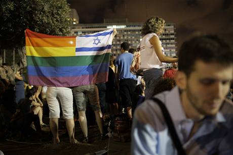 Pes 70 tisíc lidí vyjádilo v Izraeli podporu homosexuální komunit.