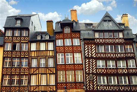Pohled na domy v Rennes.