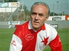 Ve vku ptaedesáti let dnes zemel bývalý fotbalový internacionál Frantiek Veselý (na archivním snímku z 23. záí 1993)