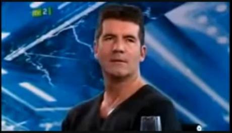 Porotce Simon Cowell