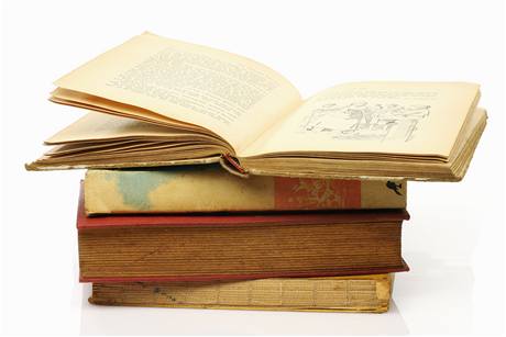 Americký literární urnál sestavil ebíek tyiceti nejhorích knih.