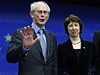 Nový "prezident" EU Herman Van Rompuy a "ministryn zahranií" EU Catherine Ashtonová