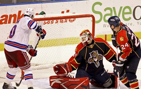 Marian Gáborík stílí branku, která jej vynesla do ela kanadského bodování NHL.