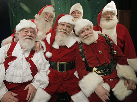 Amerití Santa Clausové (ilustraní foto)