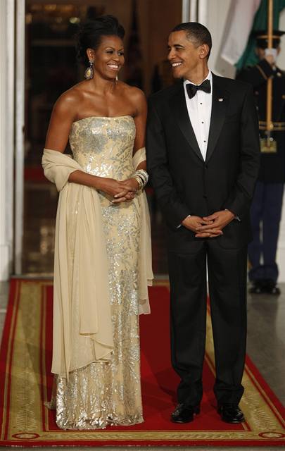 Michelle a Barack Obamovi ped slavnostn vee s indickm premiremManmhanem Singhou   