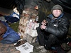 V Brn-Malomicích objevili v pondlí 14. prosince brnntí stráníci bezdomovecký pár ijící nkolik msíc s ptiletou holikou v improvizovaném písteku v zarostlé neudrované zahrad nedaleko nákladového nádraí.