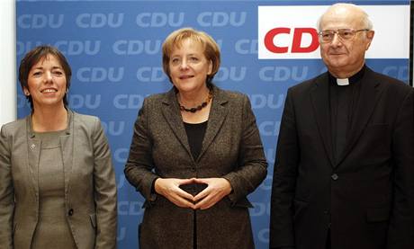 Nmecká kancléka Angela Merkelová na meetingu CDU