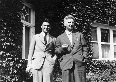 V roce 1932... Tomá Baa (vlevo) se strýcem Janem Antonínem.