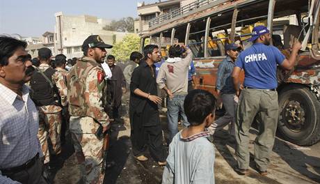 Bomba vybuchla i poátkem února v Karáí