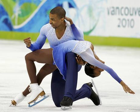 Francouzský krasobruslaský pár Vanessa Jamesová - Yannick Bonheur 