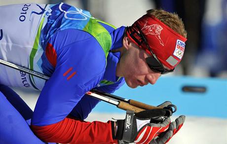 Luká Bauer ve skiatlonu (íslo 3).