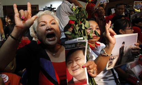 Stoupenci svrenho thajskho premira Tchaksinna inavatry