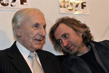 Reisér Jan Hebejk (vpravo) a herec Ladislav Chudík pi pedstavování filmu Kawasakiho re. 