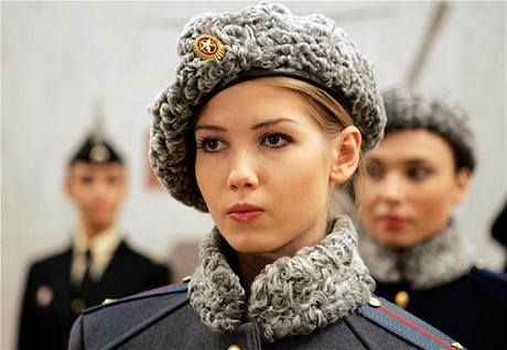 Ruské armádní dstojnice dostanou nové uniformy.