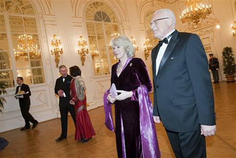 Princ Charles poveeel s prezidentem Klausem