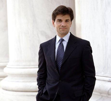 Modertor poadu Good Morning America George Stephanopoulos 