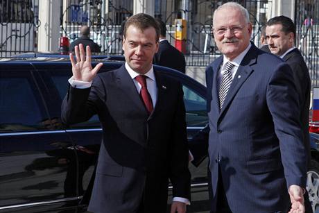 Ruský prezident D. Medvedv a jeho slovenský protjek I. Gaparovi