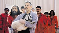 George Clooney ve filmu Mui, co zírají na kozy