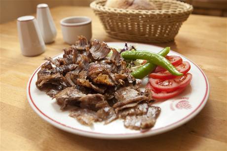 Turecká verze. Kebab z jehního masa.