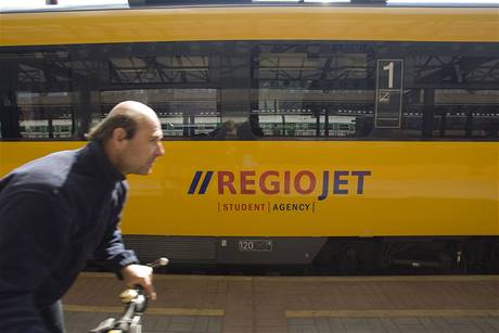 Regiojet Student agency vyrazil na koleje.