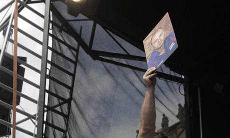 Čeští hokejisté zpět v Česku (Tomáš Vokoun).