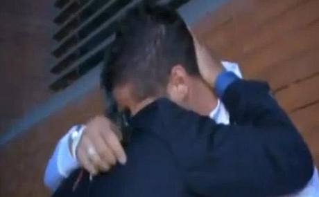 José Mourinho v objetí s Marcem Materrazzim.