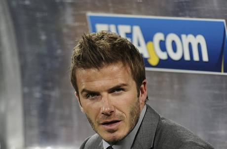 Anglie - USA (David Beckham). 