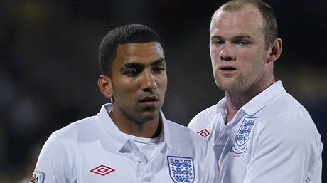 Anglie - USA (Rooney a Lennon).