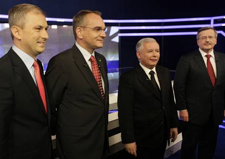 Kandidti polskch prezidentskch voleb: Grzegorz Napieralski, Waldemar Pawlak, Jaroslaw Kaczyski a Bronislaw Komorowski (zleva)