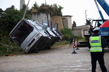 V Chorvatsku havaroval autobus s echy, 19 lidí skonilo v nemocnici