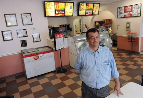 Ron Rosenbluth, majitel podniku Tov Pizza, kde bude pracovat americk lobbista Jack Abramoff