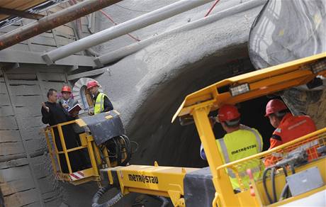 Slavnostní zahájení raby tunelu prodlouení trasy A metra.