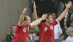 Nmecko - Anglie (Angliané se zlobí za neuznaný gól)