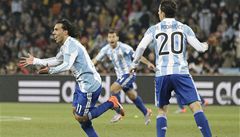 Argentina - Mexiko (Tévez slaví gól)